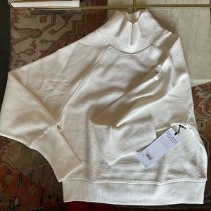 Brand New With Tags XS Alo Mock Neck